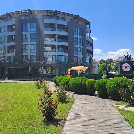 Sunny Plaza * 阳光海滩