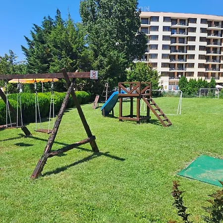 Sunny Plaza Lejlighed