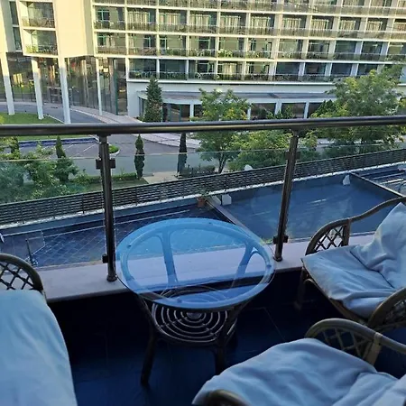 דירה Sunny Plaza