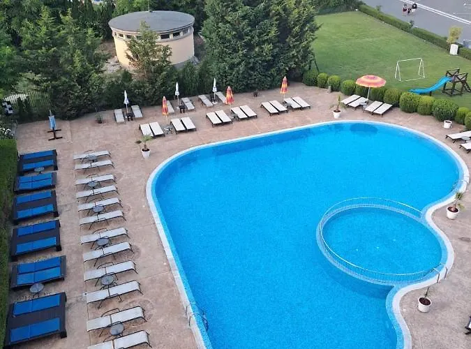 Апартамент Sunny Plaza