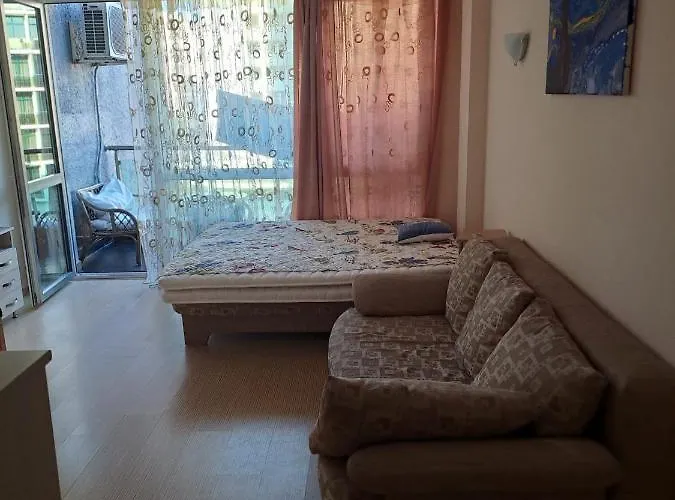 Sunny Plaza Apartament *